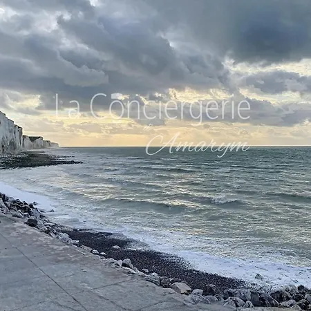 Aa13 - Le Victor Hugo - Sejour D'exception Dans Un Historique Daire