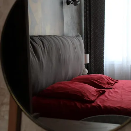 Aa13 - Le Victor Hugo - Sejour D'exception Dans Un Historique Daire