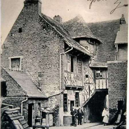 Aa13 - Le Victor Hugo - Sejour D'exception Dans Un Historique Daire Ault